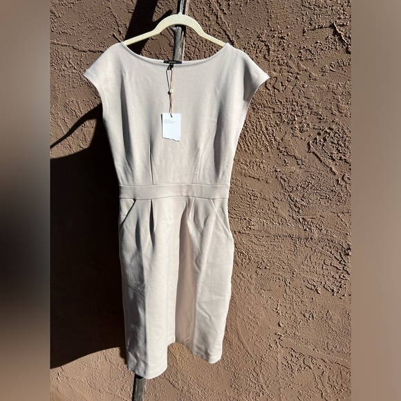 NWT Quince Ultra-Stretch Ponte Cap Sleeve Dress Ecru XS - Picture 1 of 5
